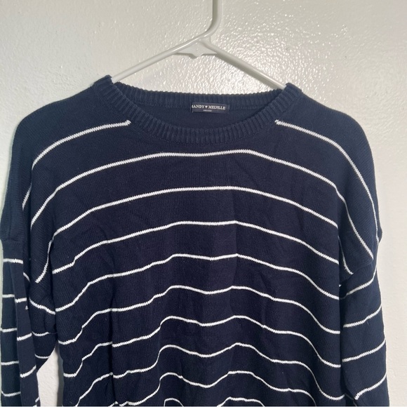 Brandy Melville Jessica Sweater Crewneck Navy White Stripes - Picture 4 of 11